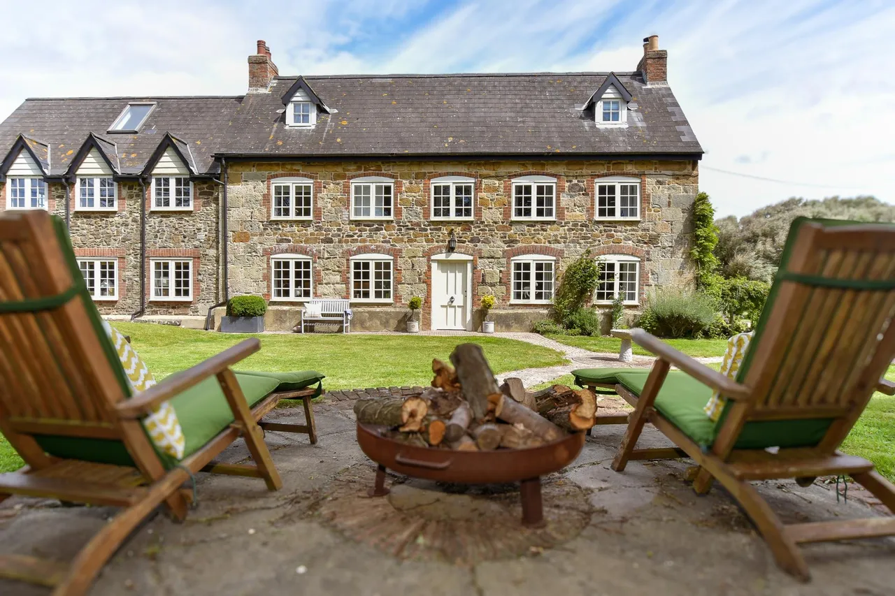 Brighstone, PO30, photo 24