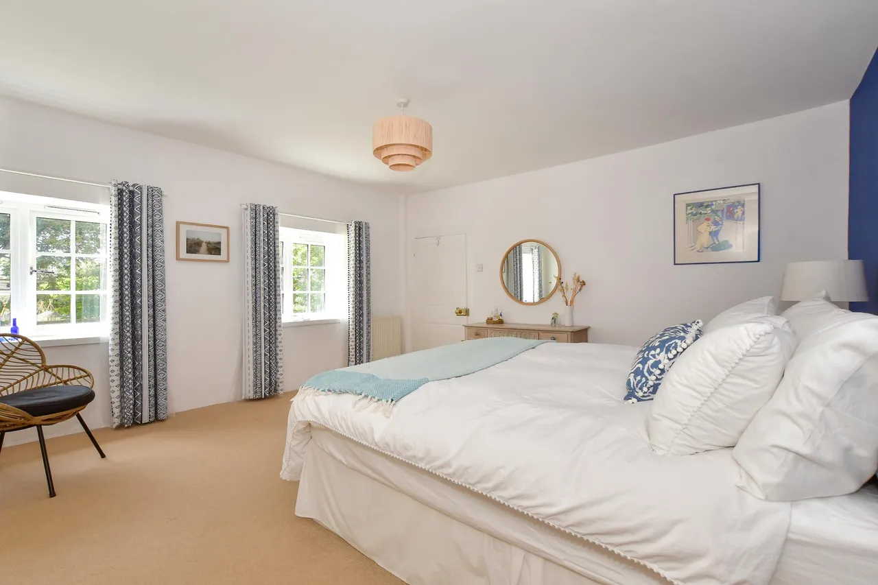 Brighstone, PO30, photo 15