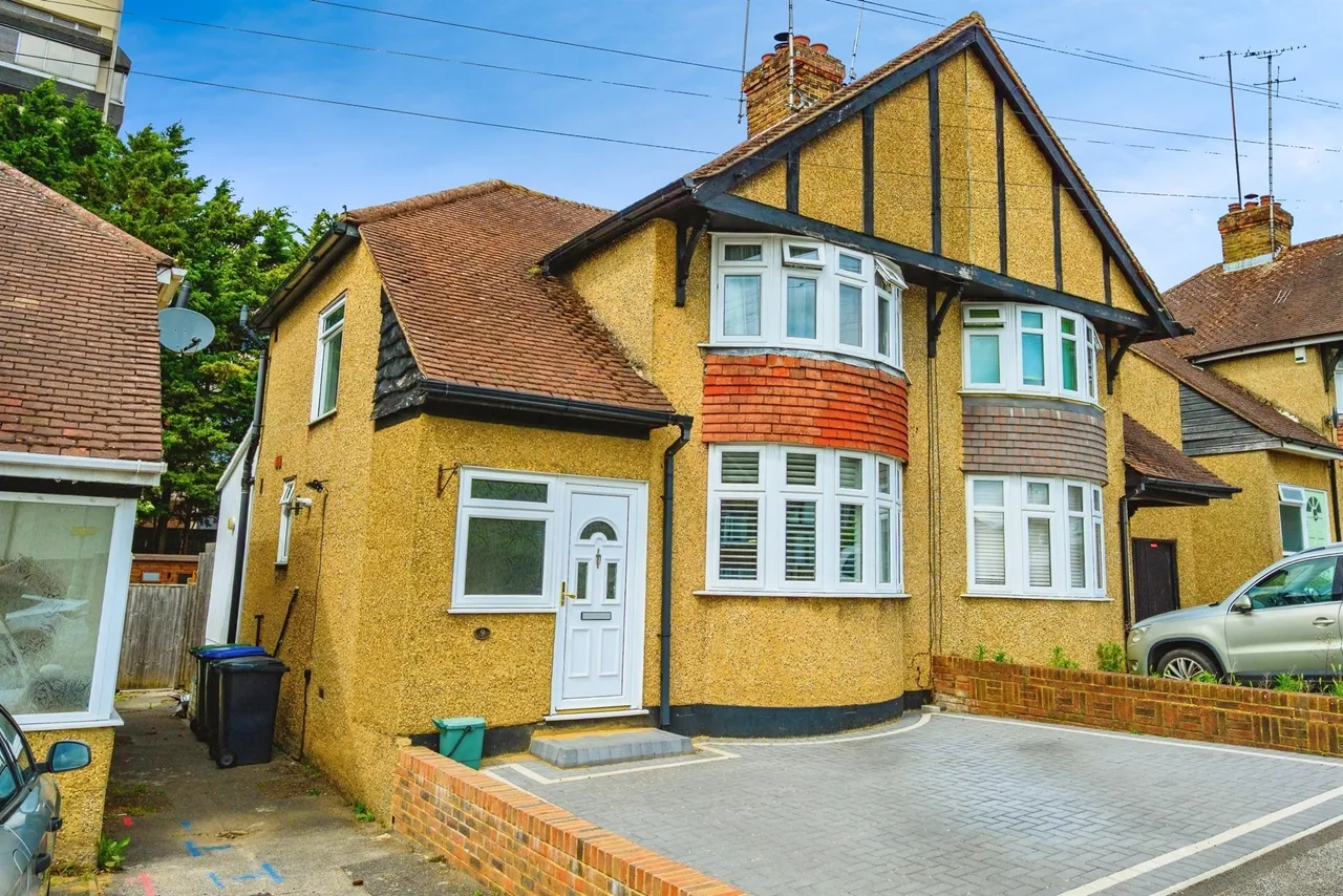 3 bed house for sale, Cedar Walk, Hemel Hempstead, HP3
