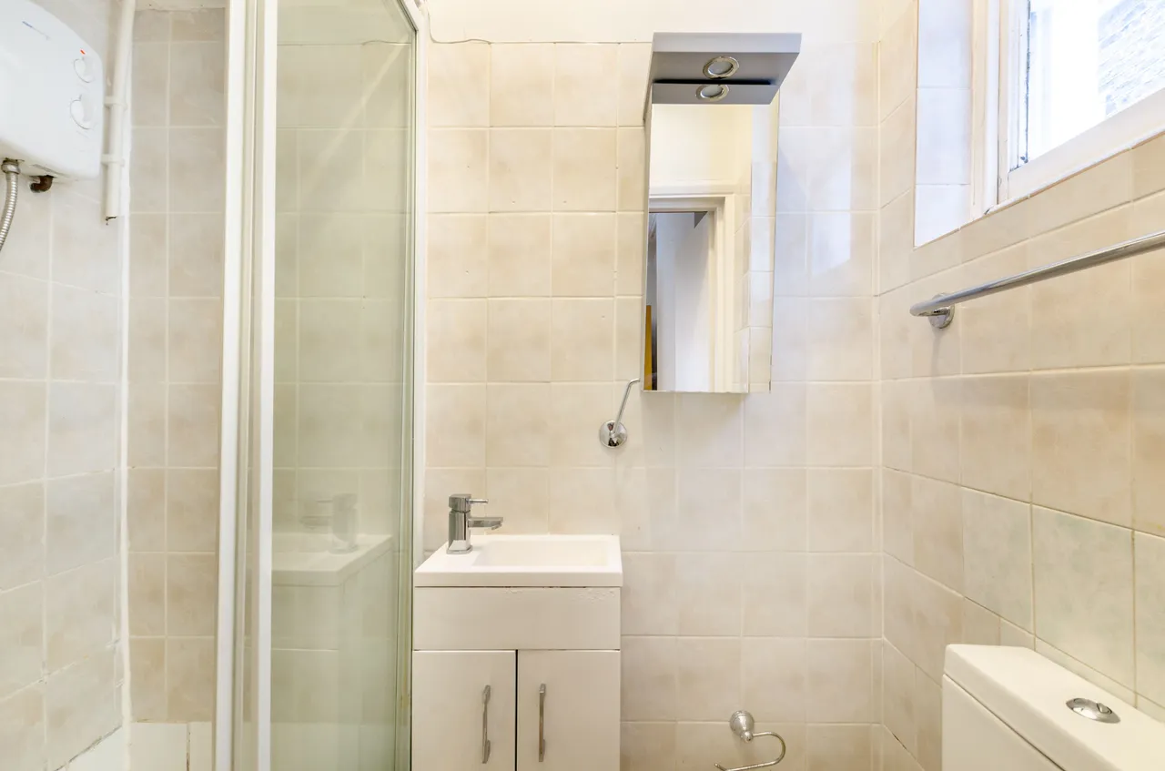 Flat 10, 13 Adamson Road, London, photo 4