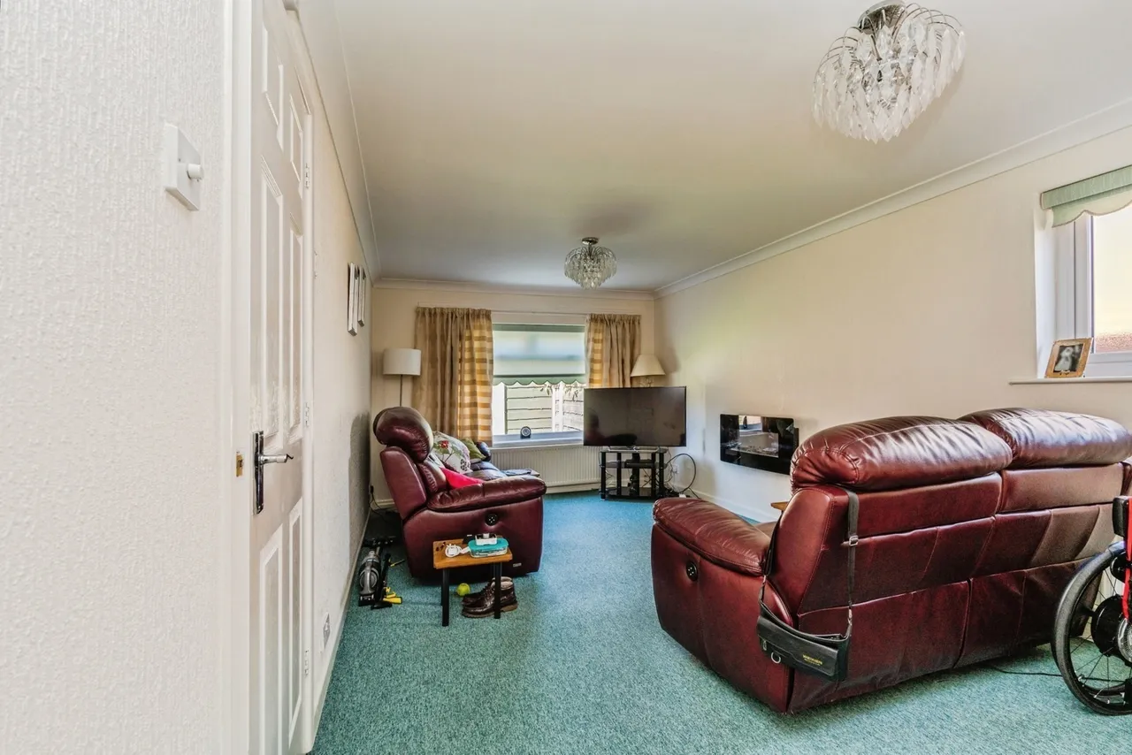 Edenbridge Road, Cheadle Hulme, Cheadle, Greater Manchester, SK8, photo 6