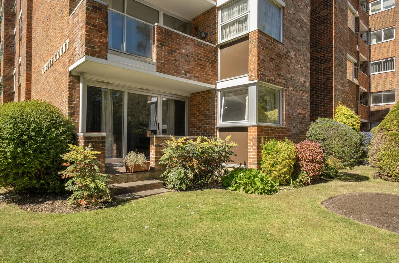 Talbot Close, Bassett, SO16, photo 13