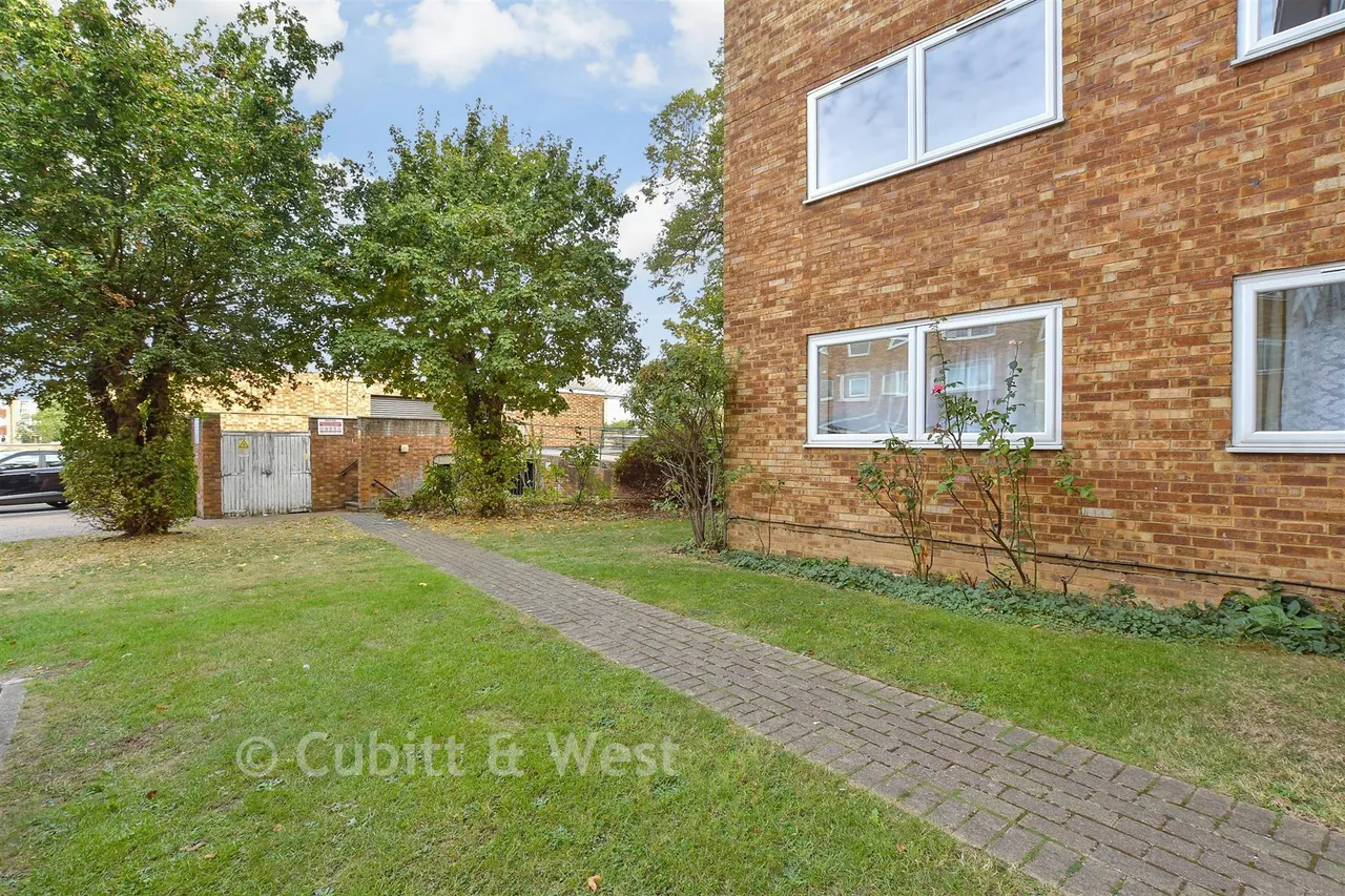 Maldon Road, Wallington, SM6, photo 12