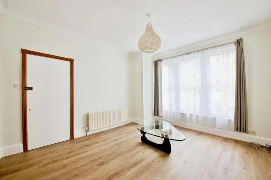 Squires Lane, London, N3, photo 6