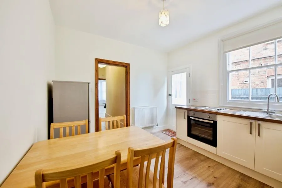 Squires Lane, London, N3, photo 18