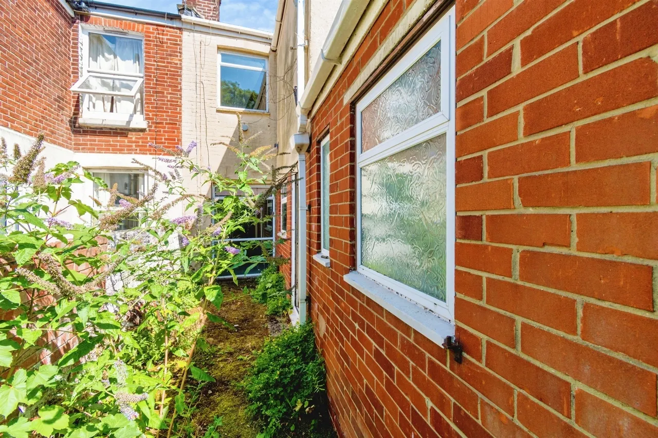 Holt Road, Southampton, SO15, photo 15