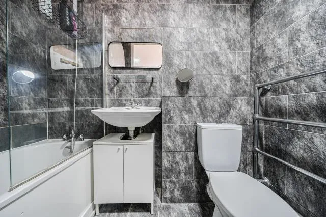 Queensway, London, W2, photo 8