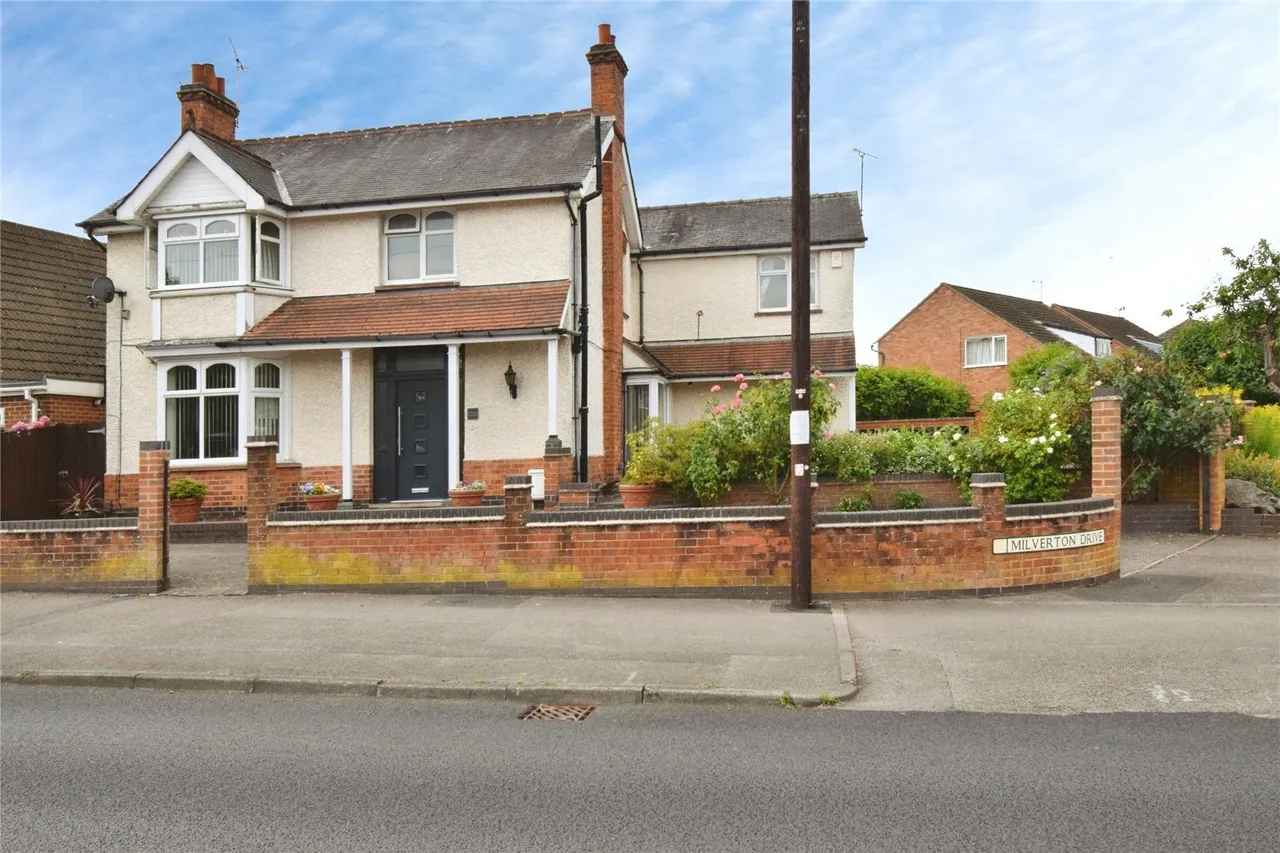 5 bed house for sale, Leicester Road, Wigston, LE18