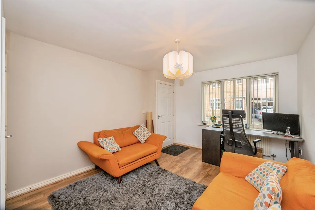 Barker Round Way, Burton-On-Trent, DE14, photo 3