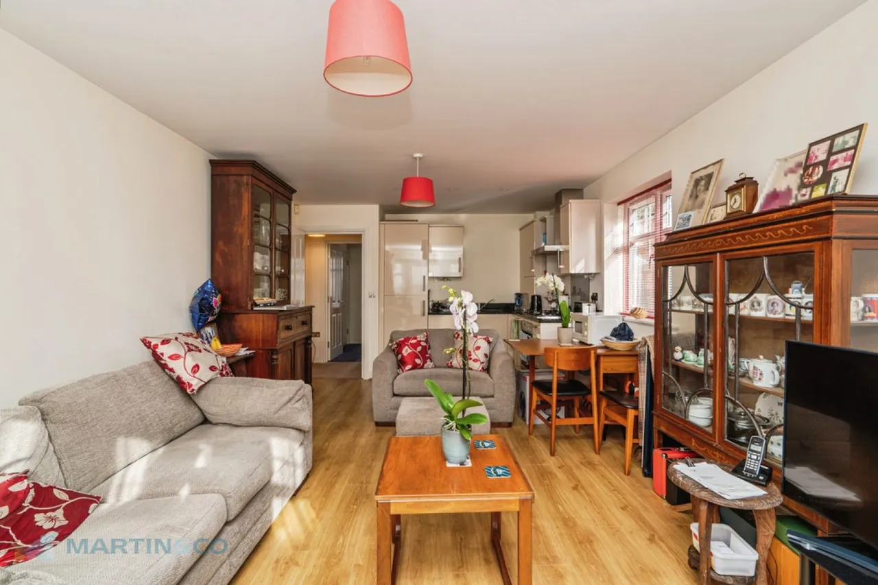 College Road, Woking, Surrey, photo 5