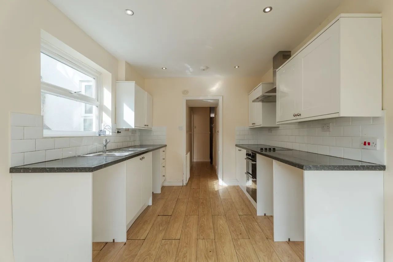 Victoria Street, Barnstaple, EX32, photo 5