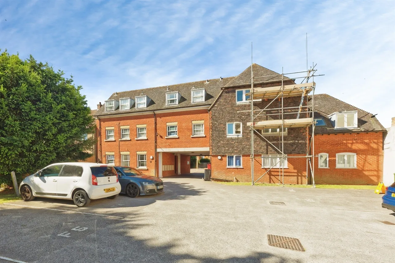 St. Johns Lane, Canterbury, photo 12