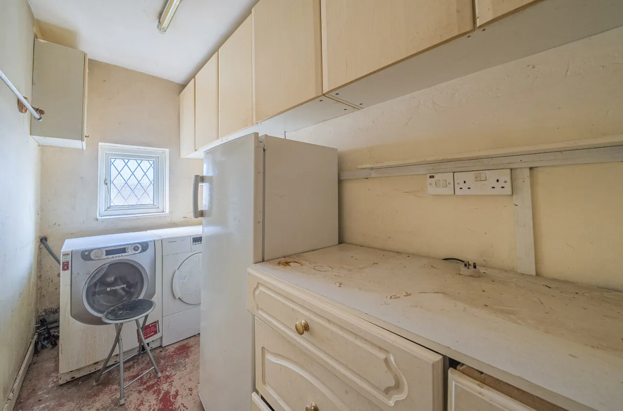 Maylands Road, Bedhampton, PO9, photo 5
