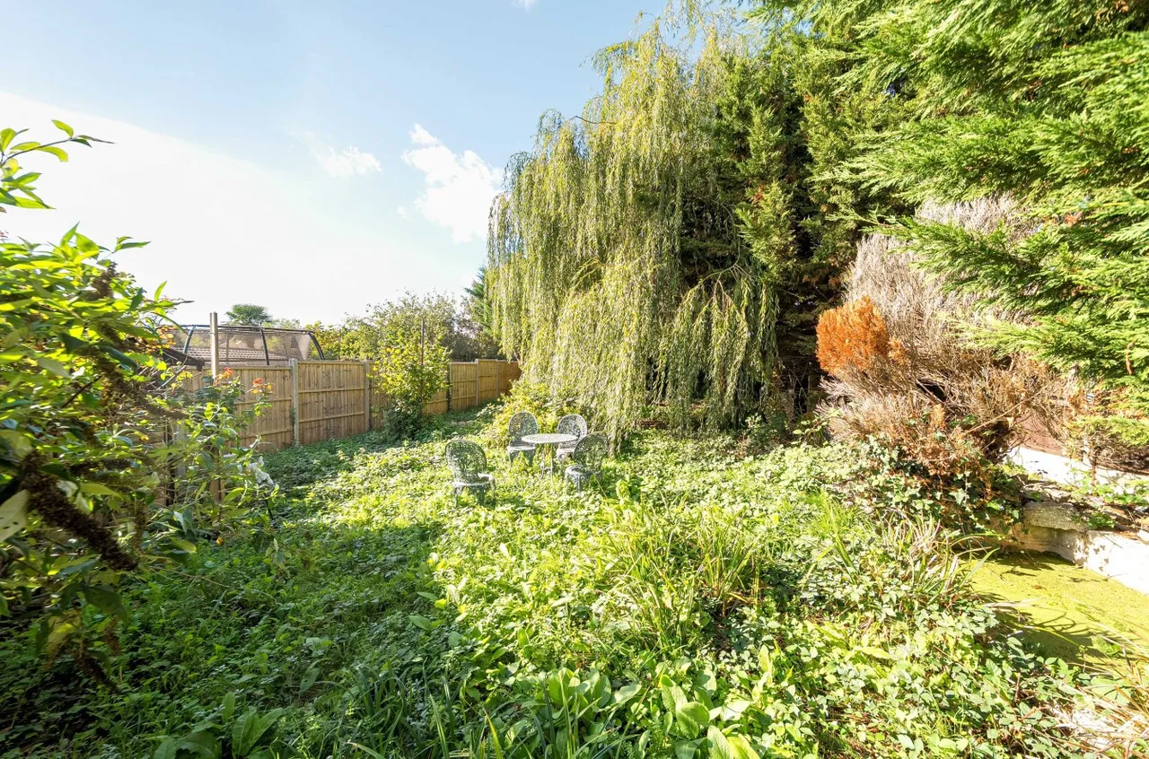Maylands Road, Bedhampton, PO9, photo 11