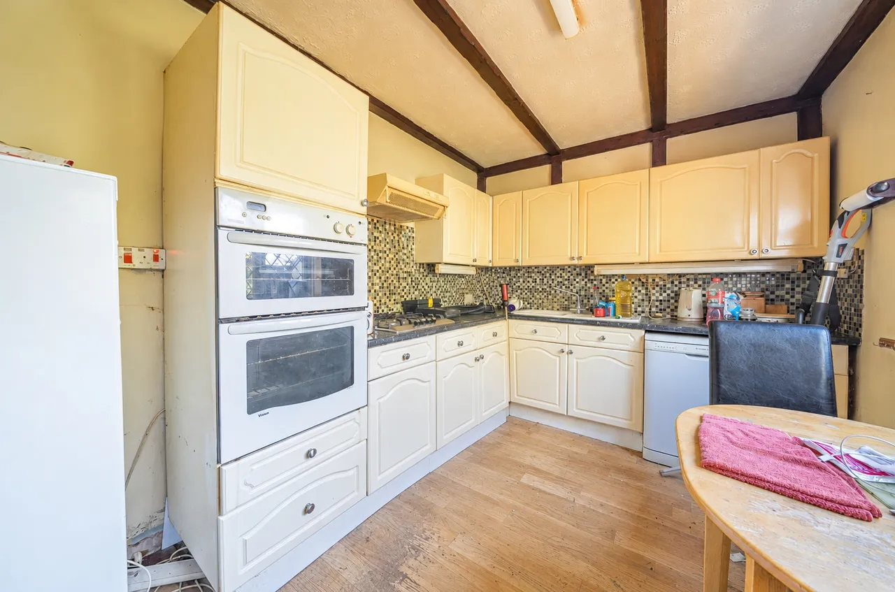 Maylands Road, Bedhampton, PO9, photo 3