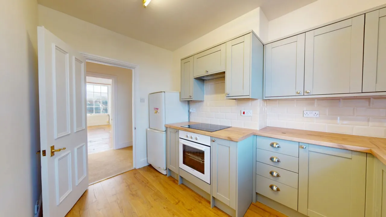 Wellington Street, 6 Wellington Street, Cheltenham, Gloucestershire, photo 10