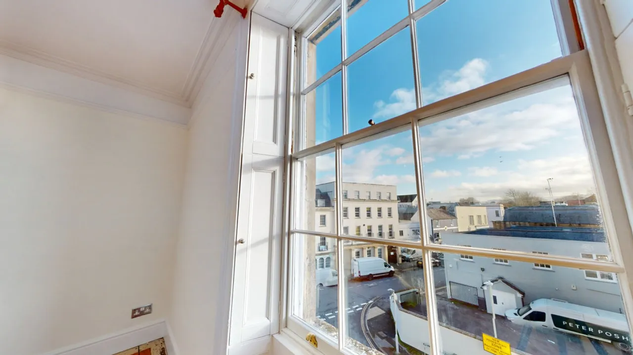 Wellington Street, 6 Wellington Street, Cheltenham, Gloucestershire, photo 5