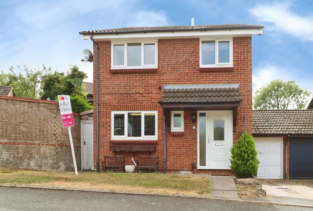 3 bed house for sale — Turnberry Court, Wellingborough