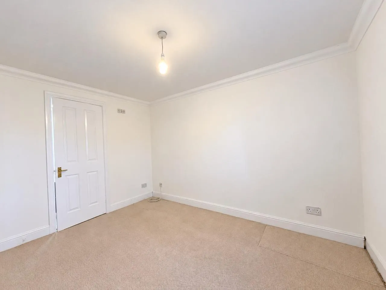 Thorney Mill Road, West Drayton, UB7, photo 6