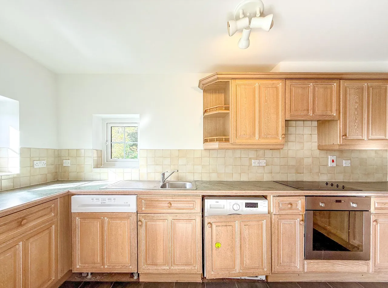 Thorney Mill Road, West Drayton, UB7, photo 5