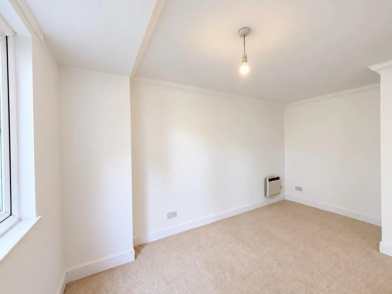 Thorney Mill Road, West Drayton, UB7, photo 13