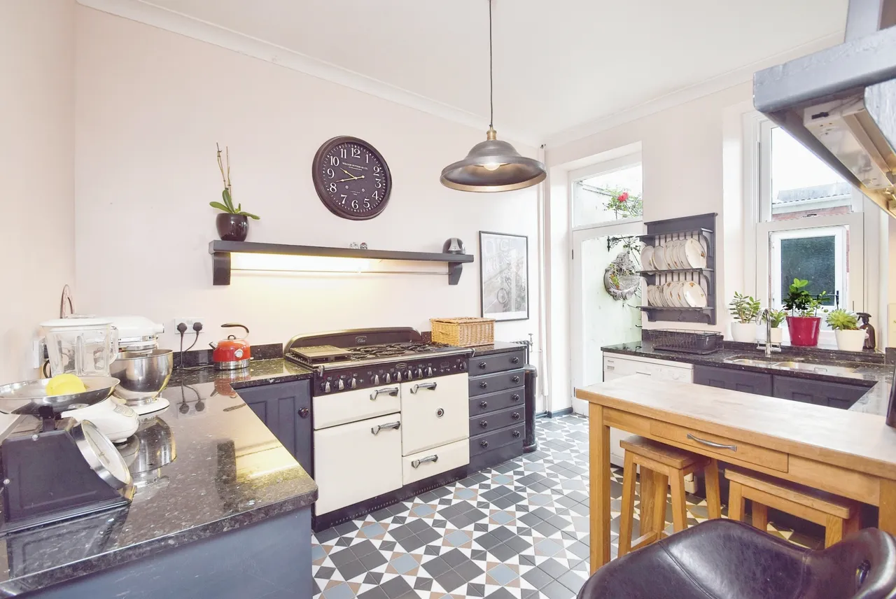 Bradford Street, Llanelli, SA15, photo 7