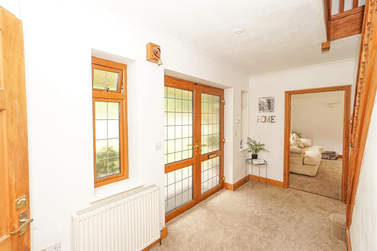 St Helens Park Road, Hastings, photo 12