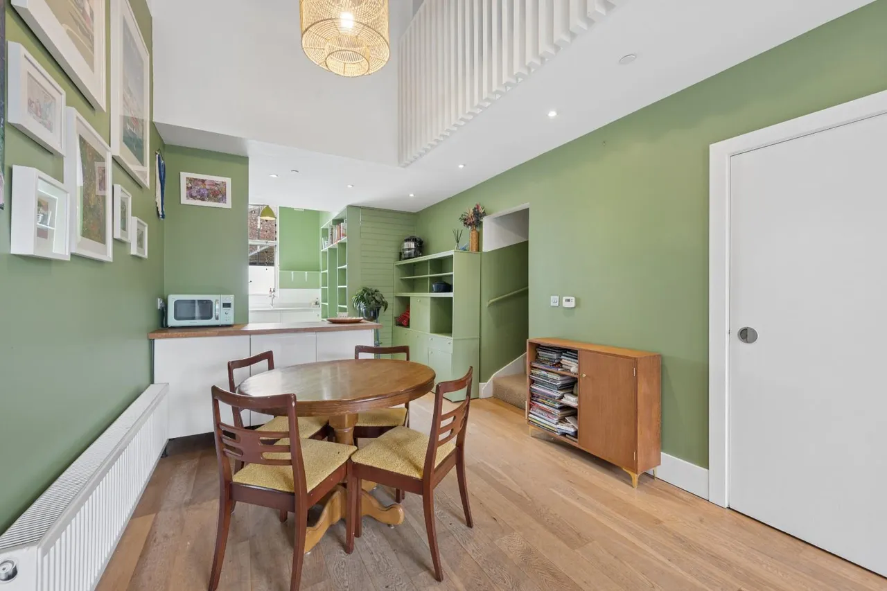 Church Road, Northenden, M22, photo 6