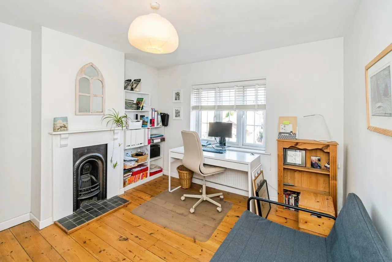 Henry Road, Freemantle, SO15, photo 9