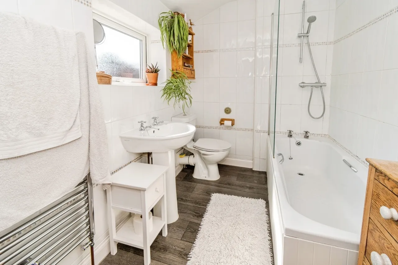 Henry Road, Freemantle, SO15, photo 11