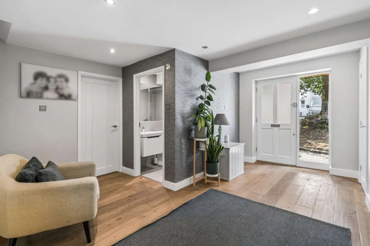 Abbey Road, Bourne End, Buckinghamshire, SL8 5NZ, photo 9
