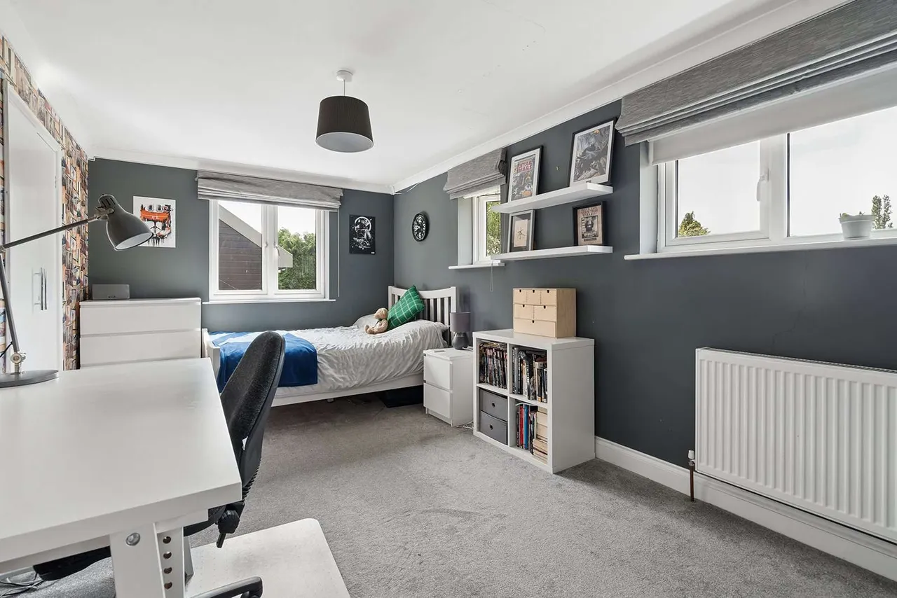 Abbey Road, Bourne End, Buckinghamshire, SL8 5NZ, photo 12