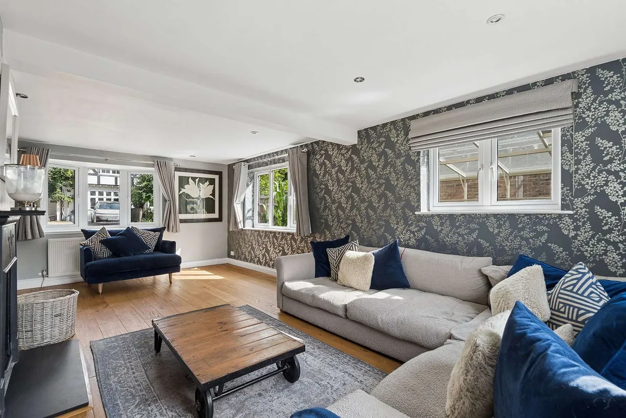 Abbey Road, Bourne End, Buckinghamshire, SL8 5NZ, photo 8