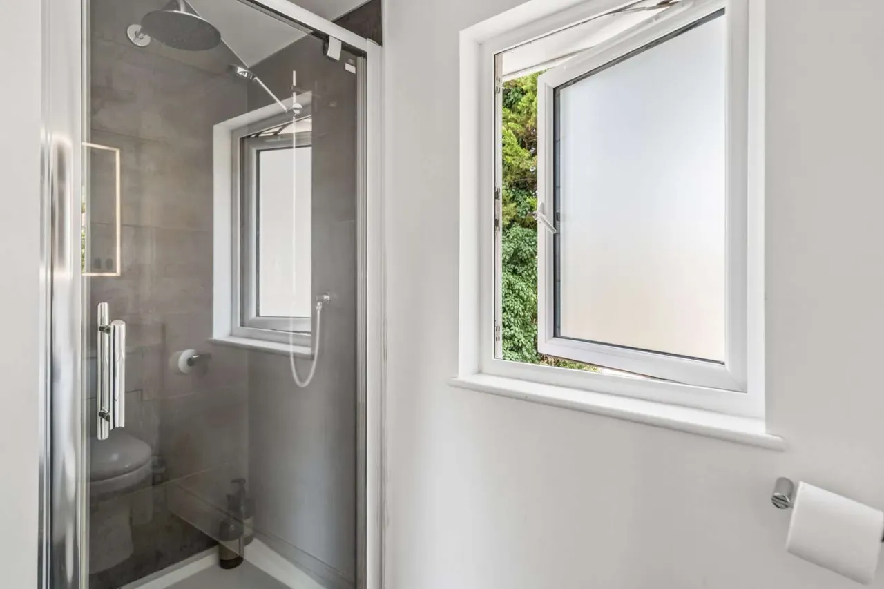 Abbey Road, Bourne End, Buckinghamshire, SL8 5NZ, photo 11