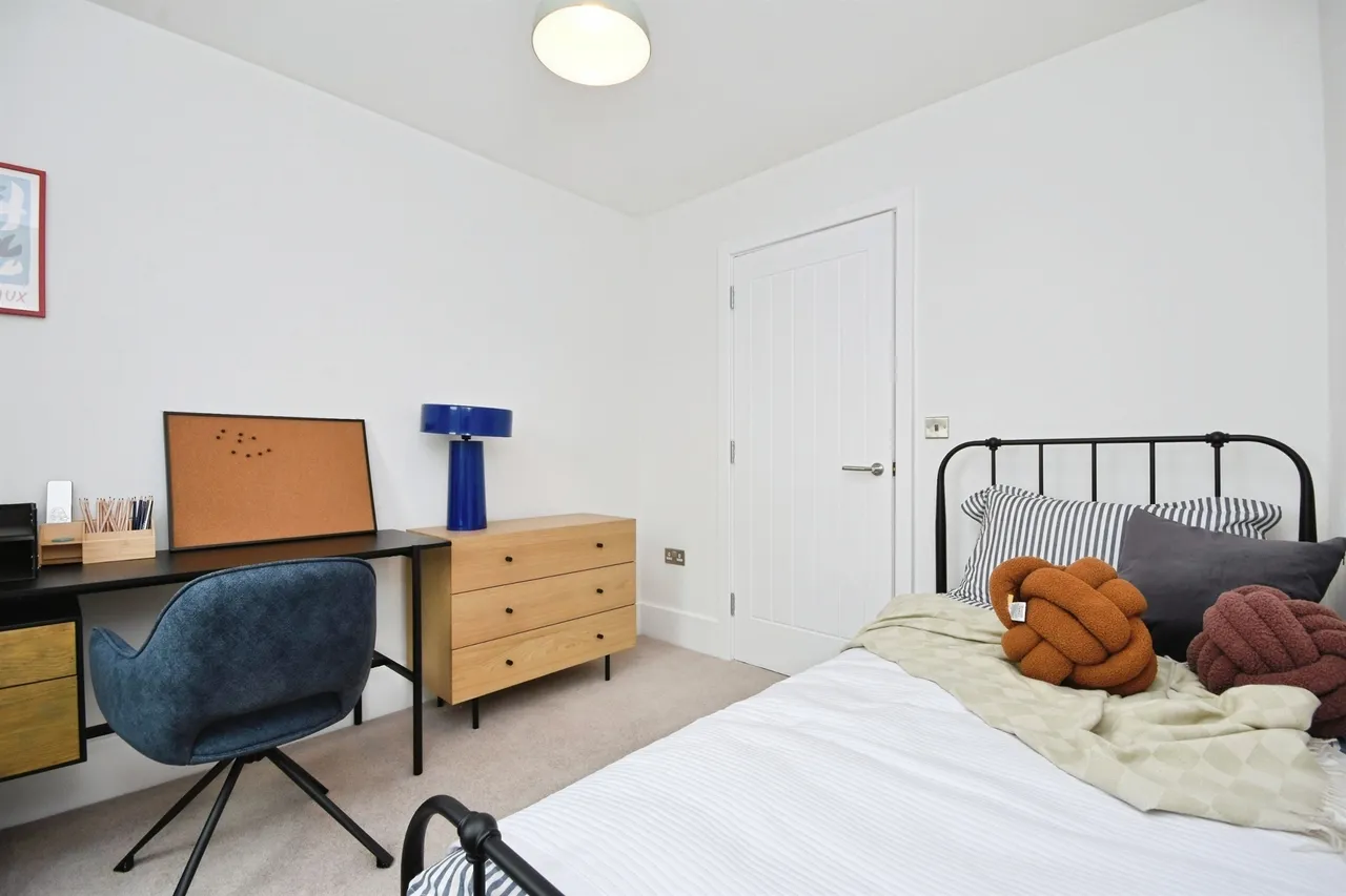 Clarendon Mews, Pitsea, SS13, photo 10