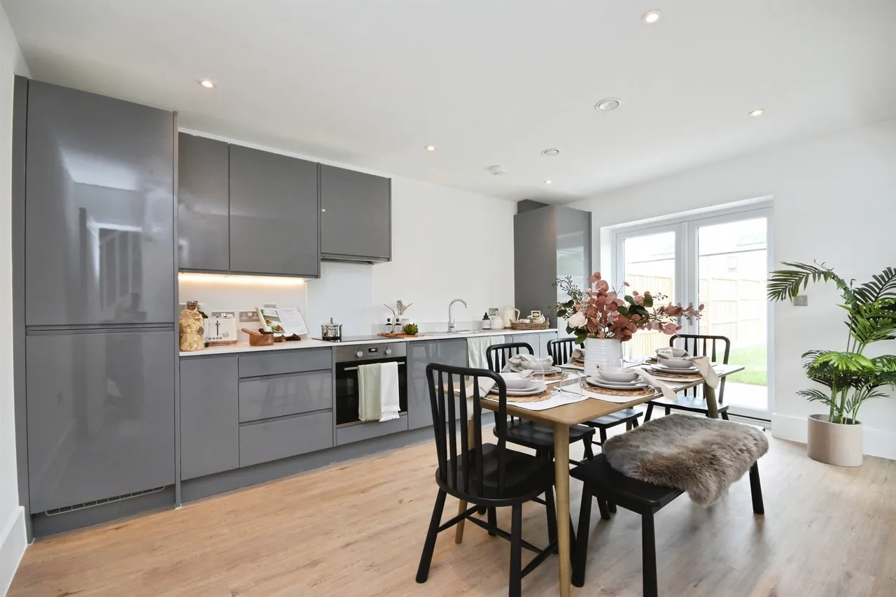 Clarendon Mews, Pitsea, SS13, photo 5
