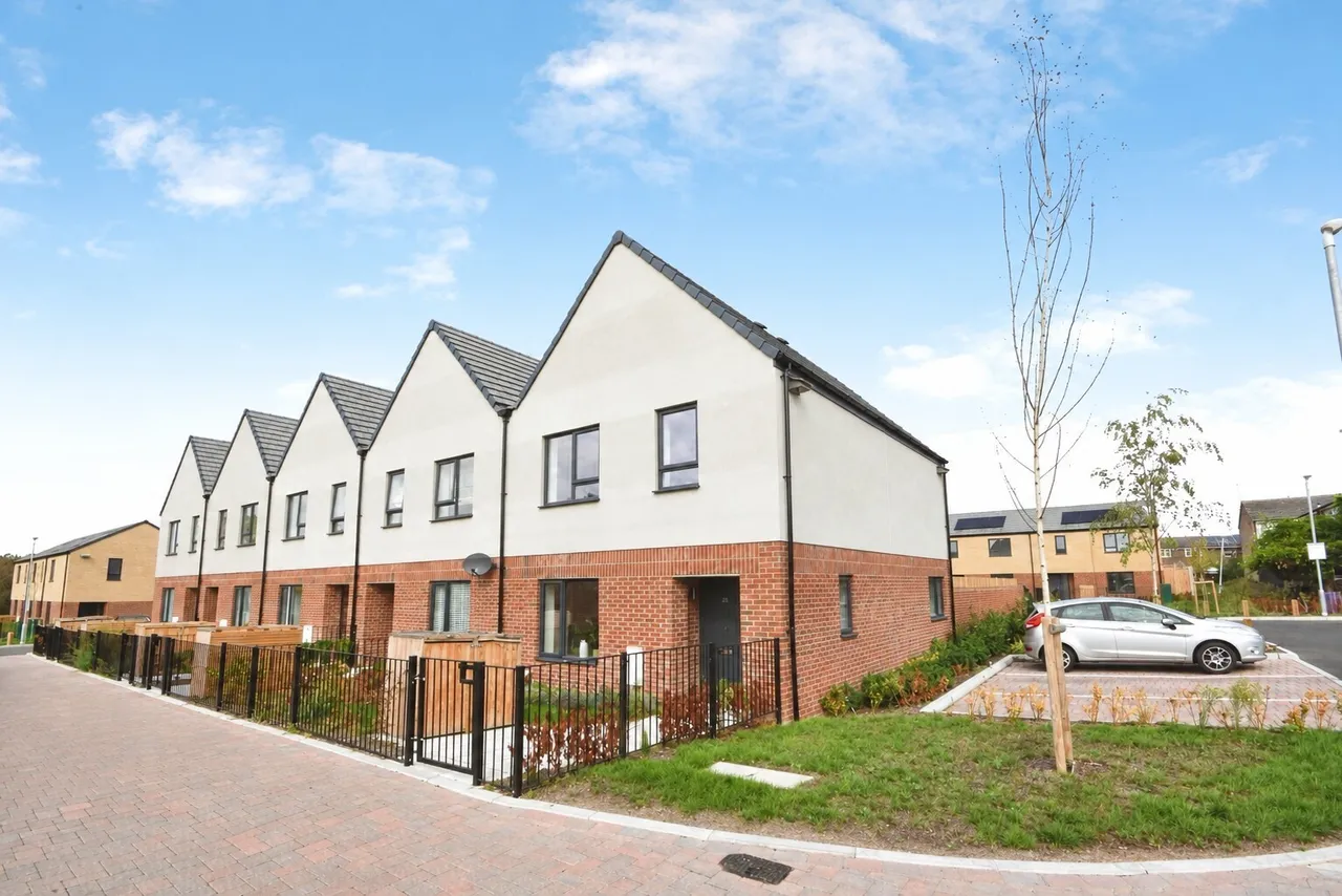 Clarendon Mews, Pitsea, SS13, photo 14