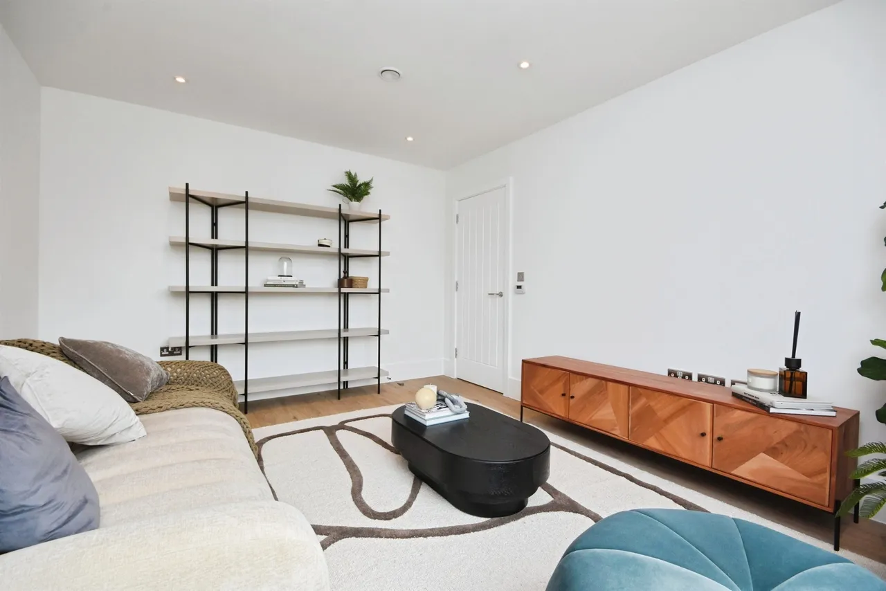 Clarendon Mews, Pitsea, SS13, photo 16