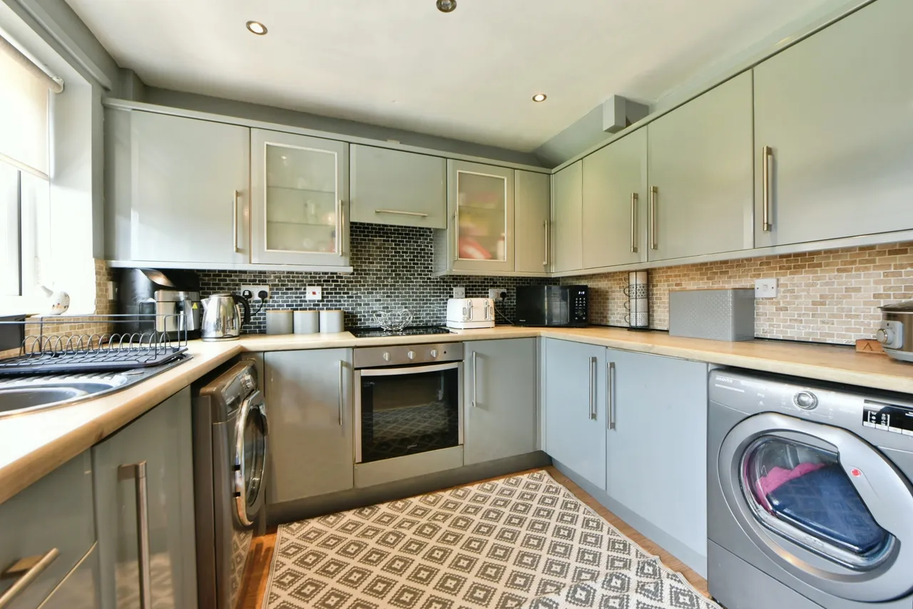 Watersheddings Way, Watersheddings, Oldham, photo 9