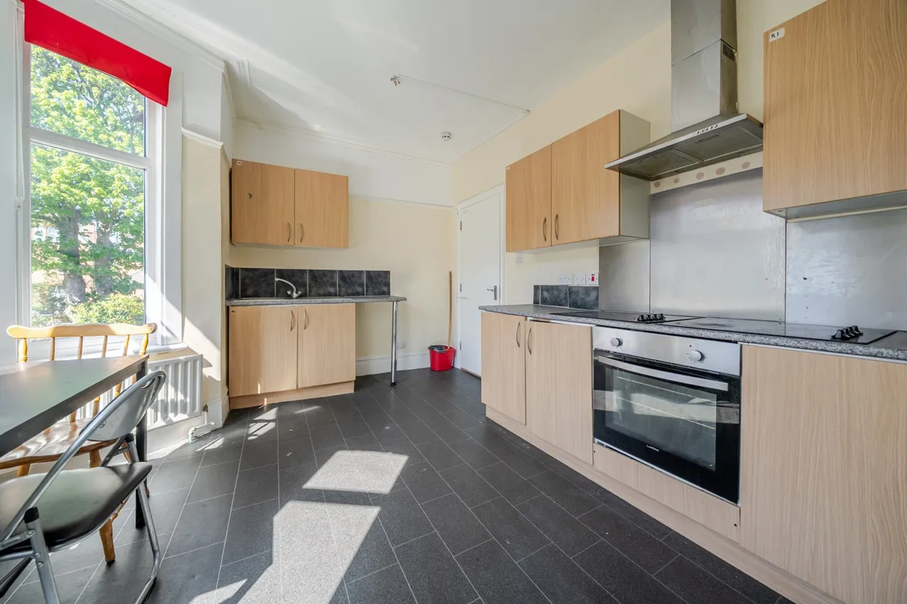 Charleville Circus, SE26, photo 10