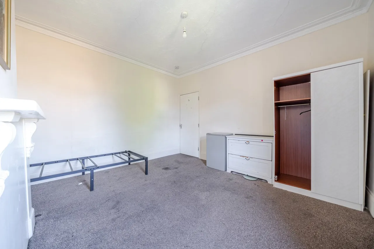 Charleville Circus, SE26, photo 16