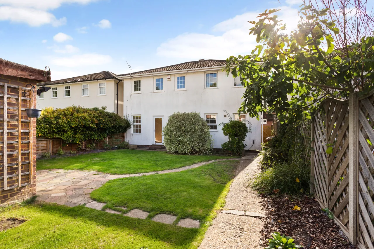 Monks Walk, Reigate, RH2, photo 7