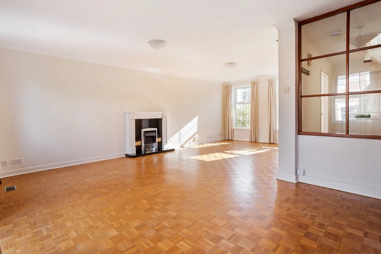 Monks Walk, Reigate, RH2, photo 2