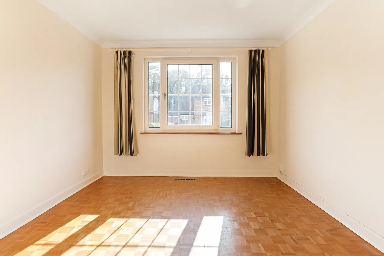 Monks Walk, Reigate, RH2, photo 9