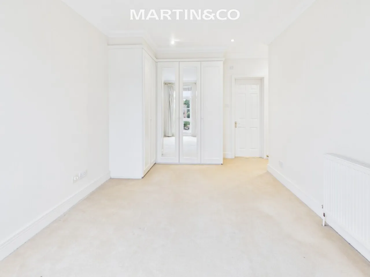 Holloway Drive, Virginia Water, GU25, photo 10