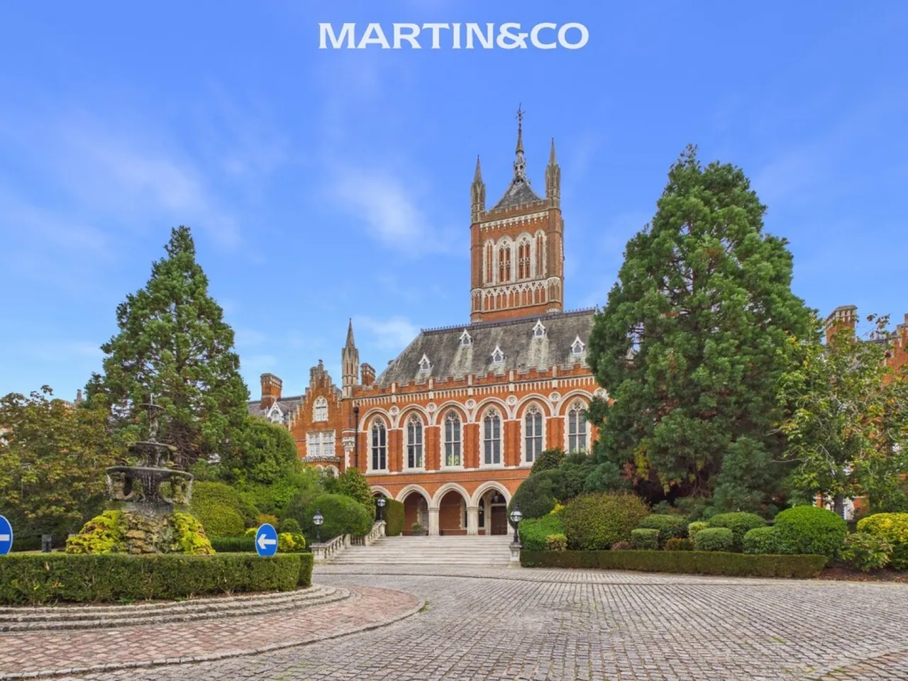 Holloway Drive, Virginia Water, GU25, photo 19