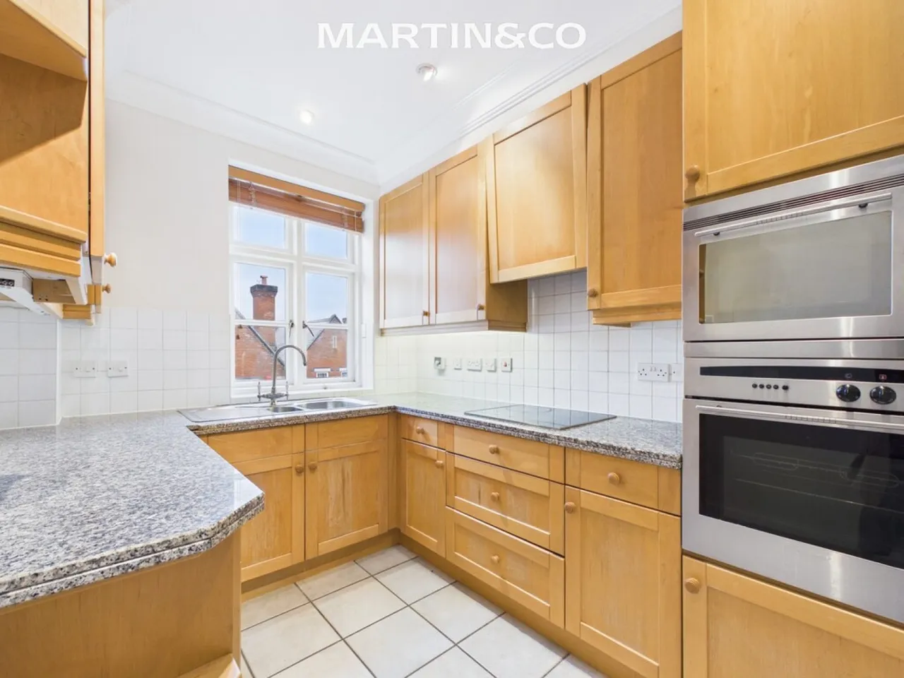 Holloway Drive, Virginia Water, GU25, photo 7