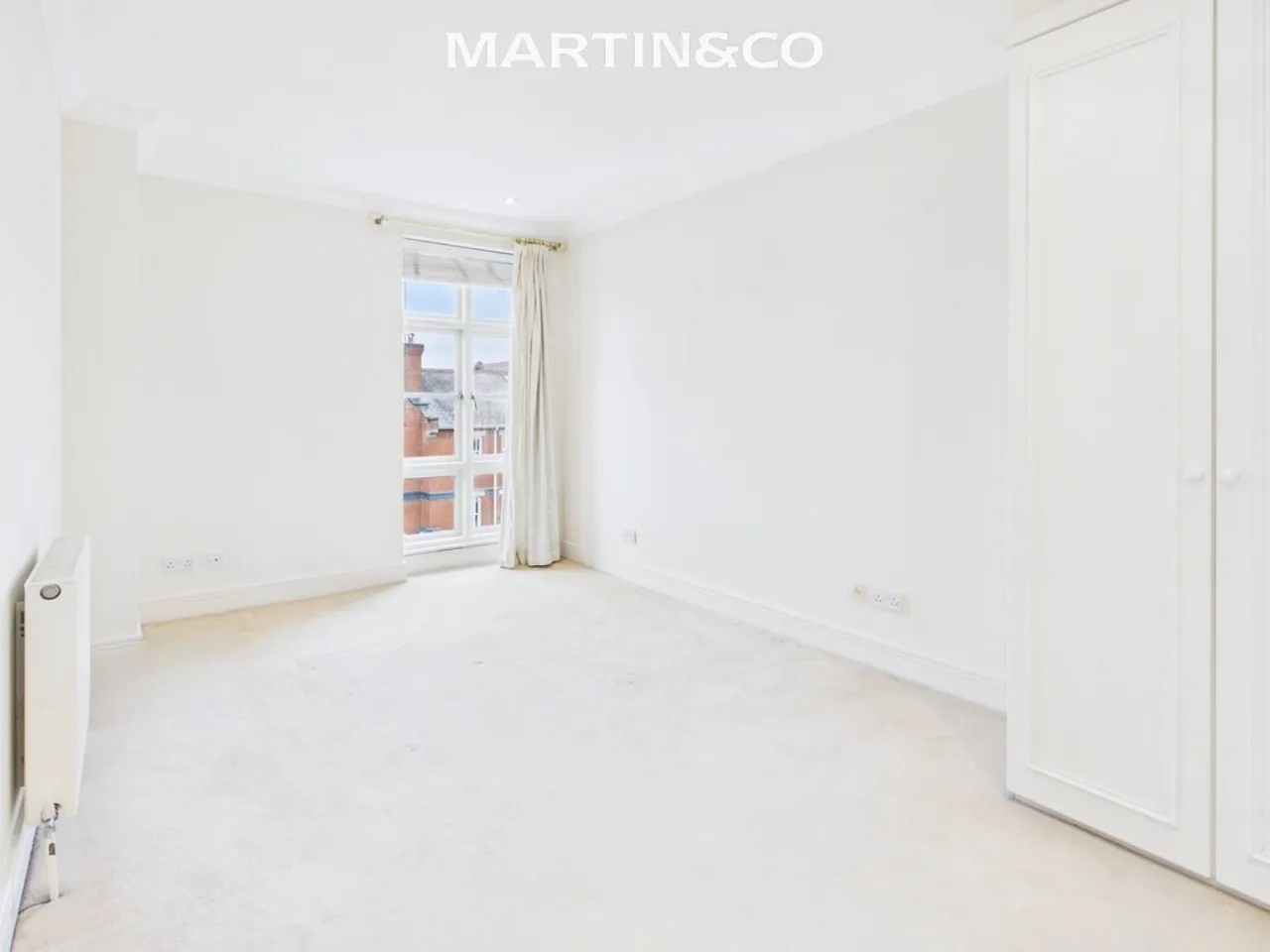 Holloway Drive, Virginia Water, GU25, photo 9