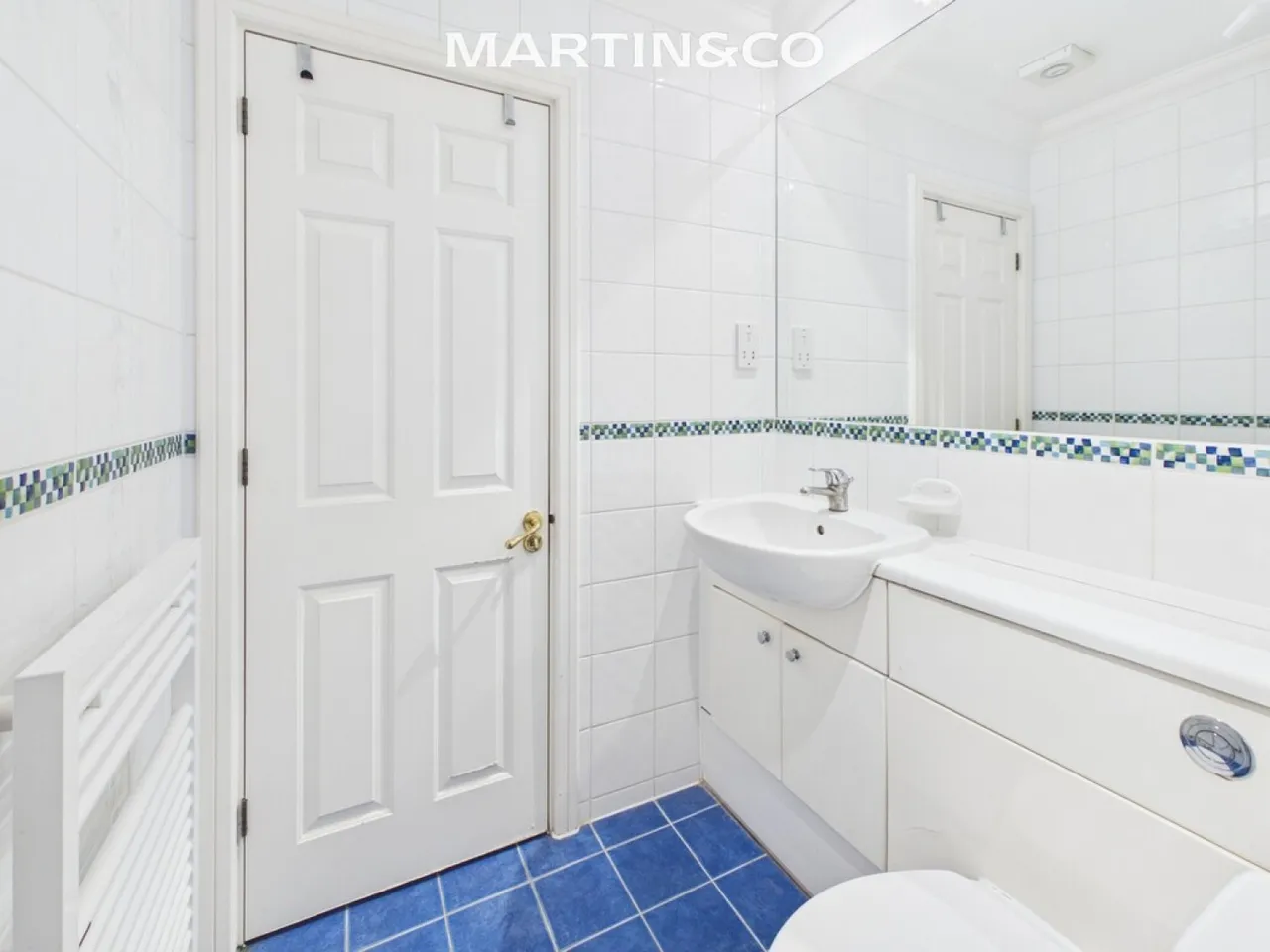 Holloway Drive, Virginia Water, GU25, photo 15