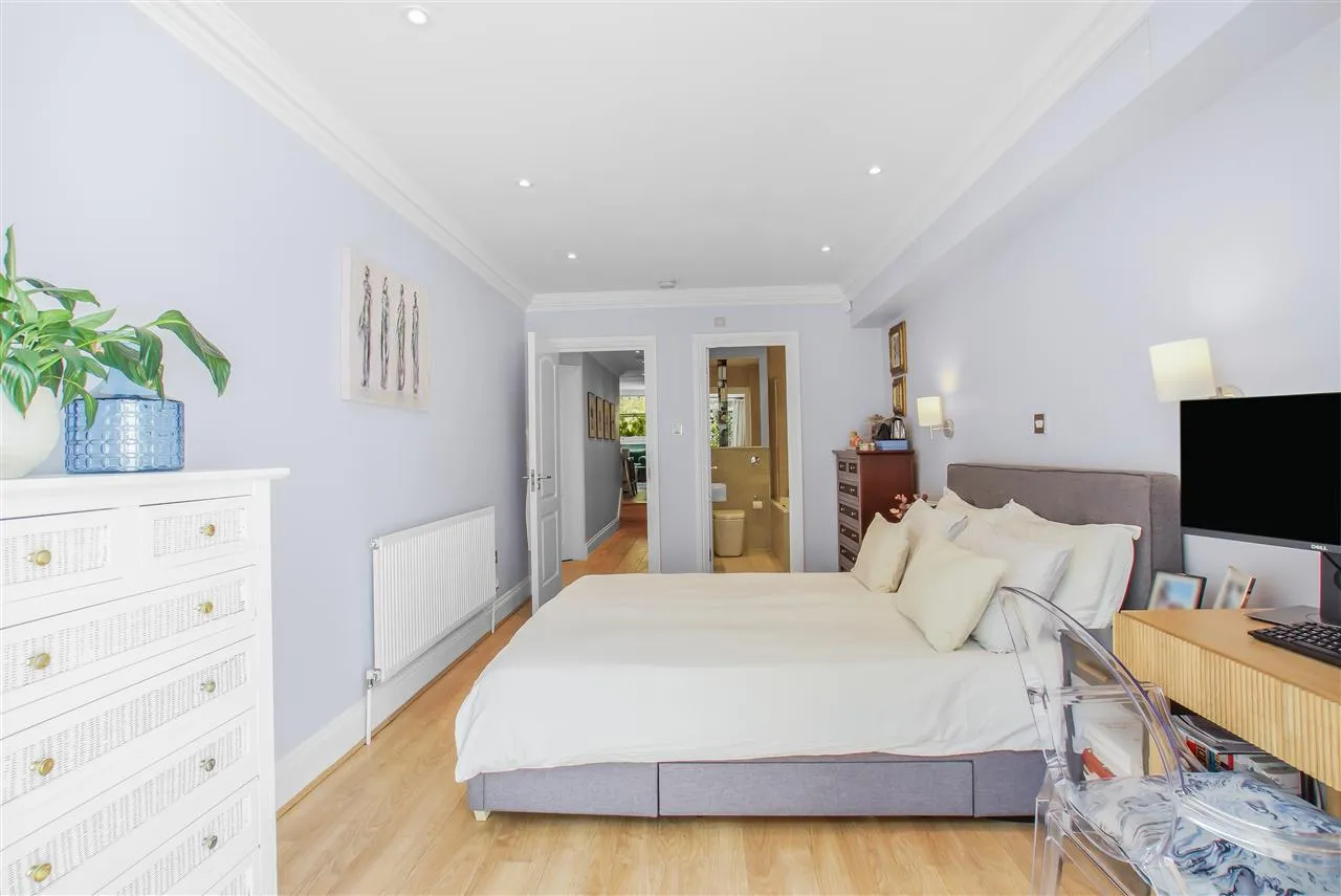 St John's Villas, London, photo 12